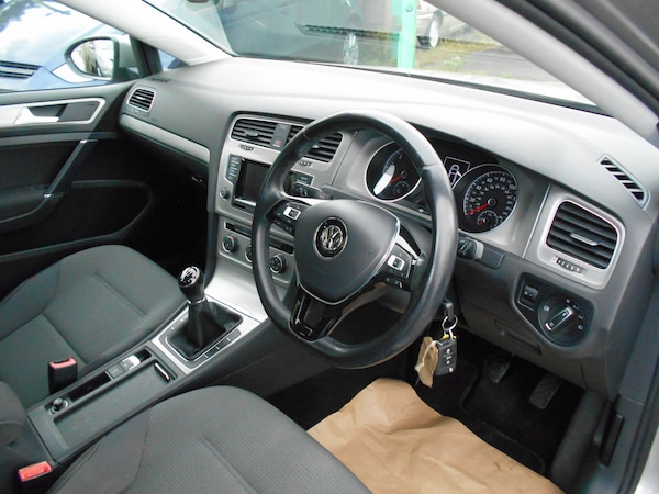 Used Volkswagen Golf 2014 for sale - 76077507: Photo 9