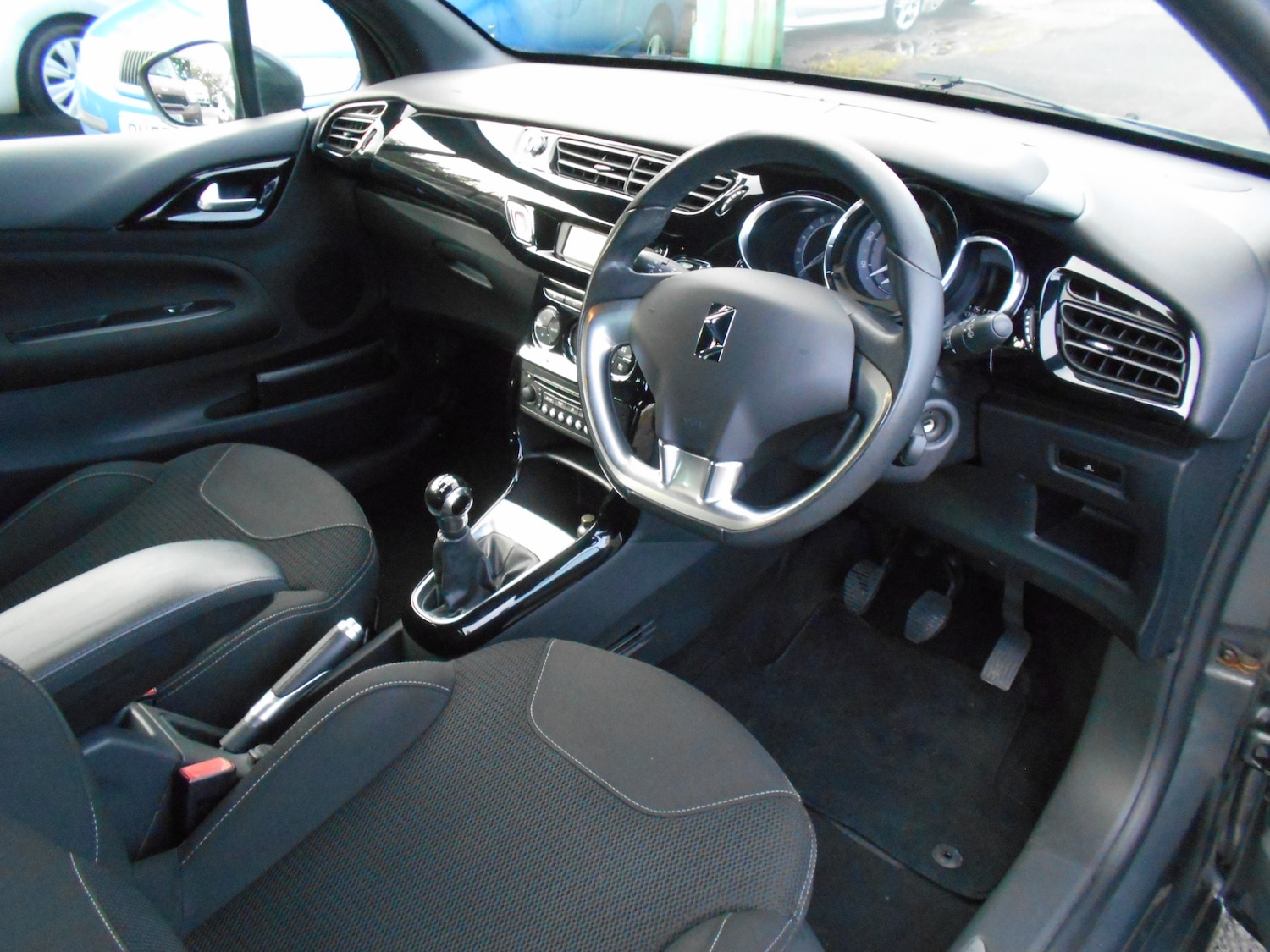 Used Citroen DS3 2013 for sale - 76777875: Photo 10
