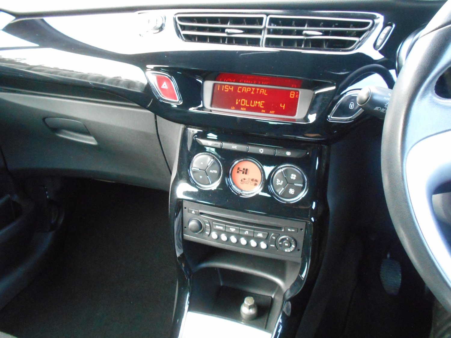 Used Citroen DS3 2013 for sale - 76777875: Photo 11