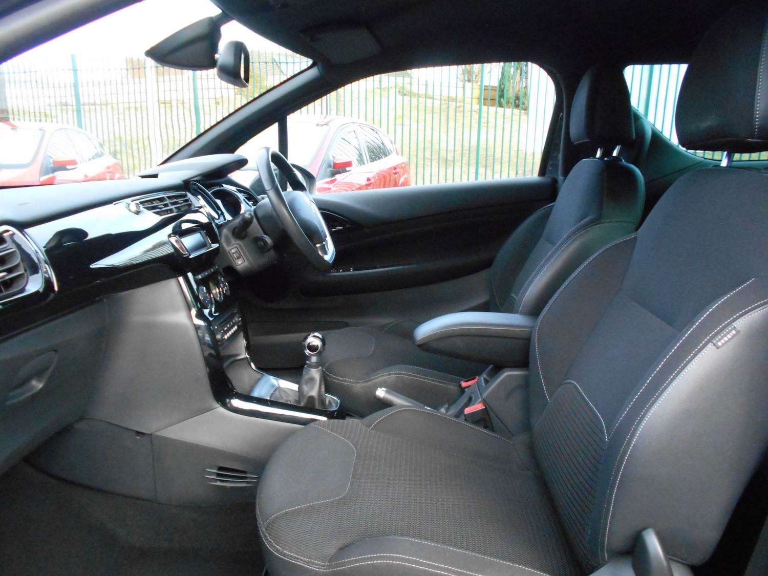 Used Citroen DS3 2013 for sale - 76777875: Photo 12