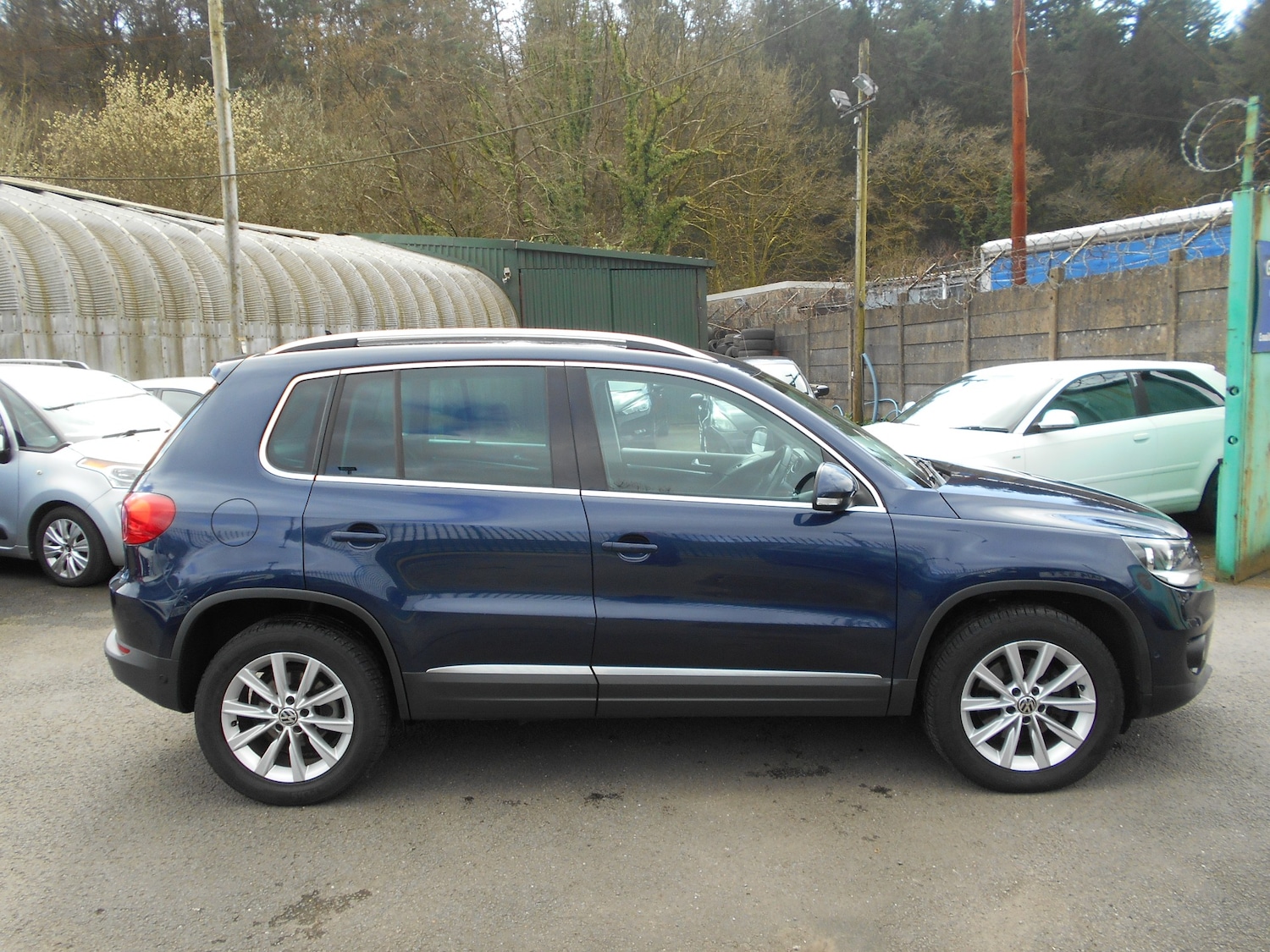 Used Volkswagen Tiguan 2011 for sale - 77917261: Photo 8