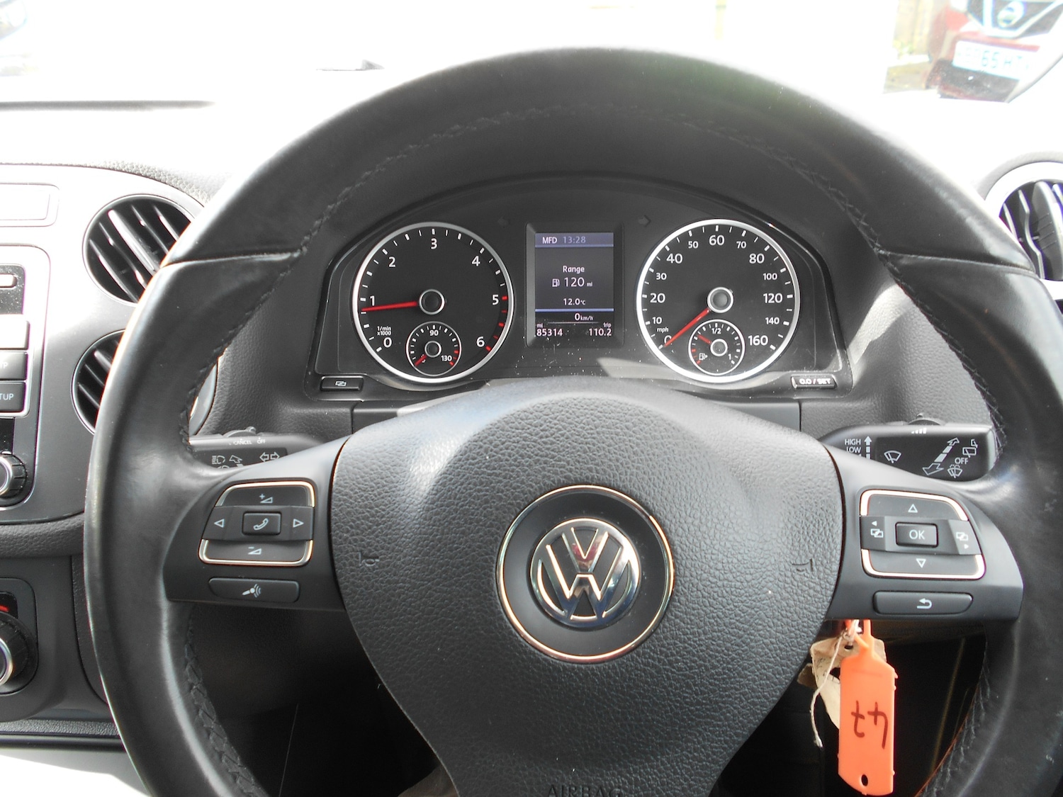 Used Volkswagen Tiguan 2011 for sale - 77917261: Photo 9