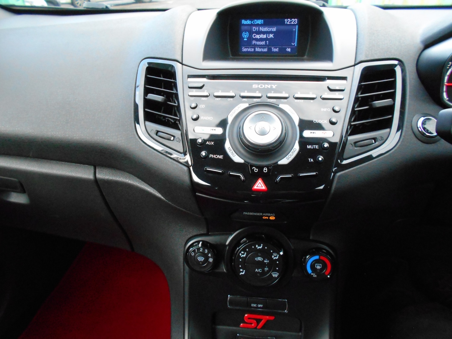 Used Ford Fiesta 2015 for sale - 76859890: Photo 15