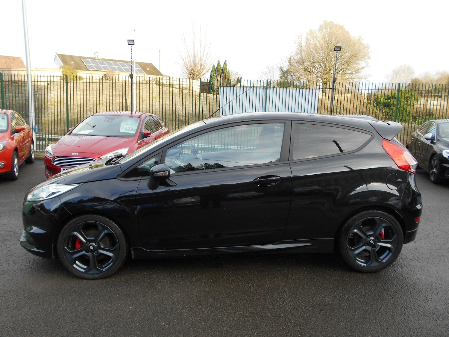 Used Ford Fiesta 2015 for sale - 76859890: Photo 4