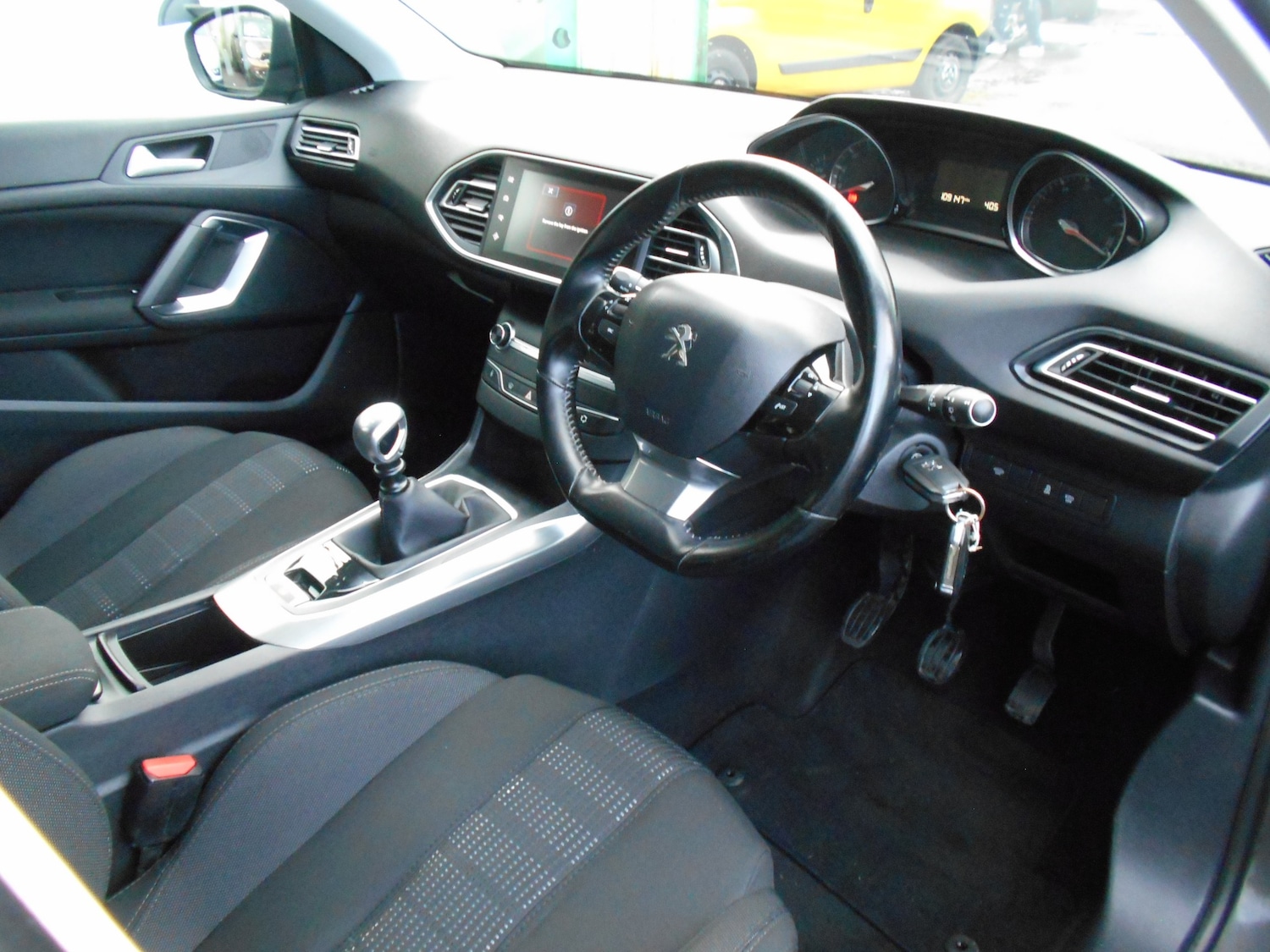 Used Peugeot 308 2017 for sale - 76426061: Photo 13