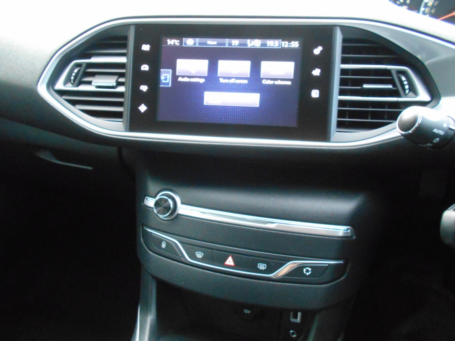 Used Peugeot 308 2017 for sale - 76426061: Photo 15