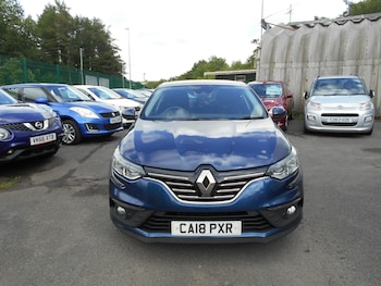 Used Renault Megane 2018 for sale - 78802883: Photo