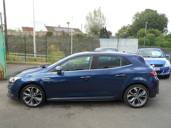 Used Renault Megane 2018 for sale - 78802883: Photo
