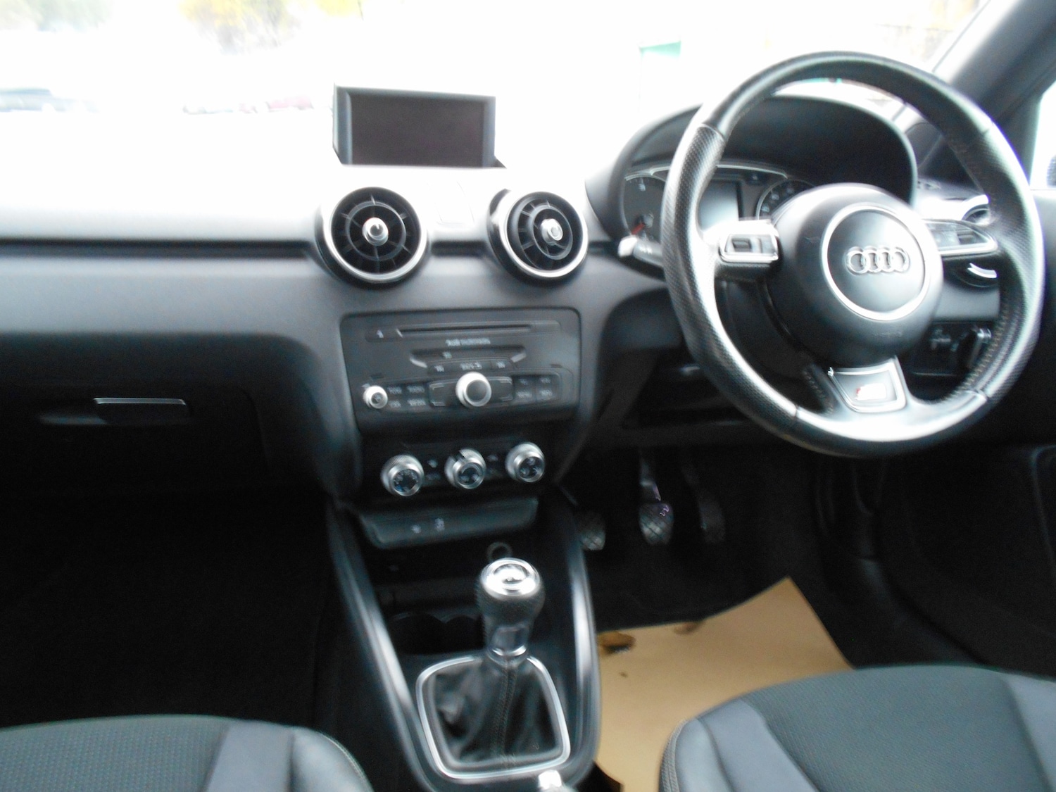 Used Audi A1 2013 for sale - 76565000: Photo 12
