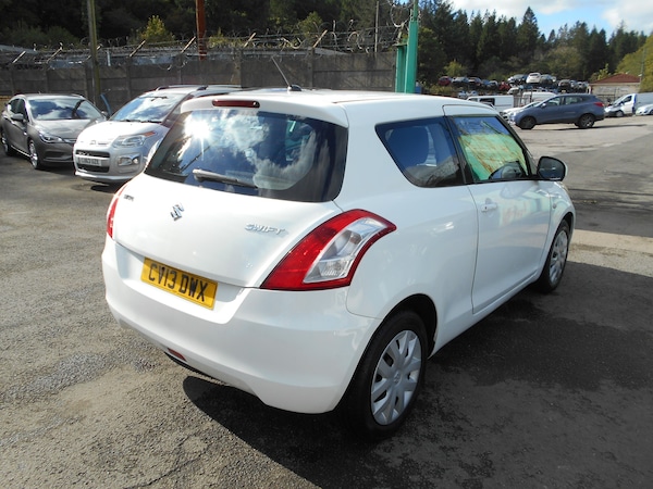 Used Suzuki Swift 2013 for sale - 76207179: Photo 7