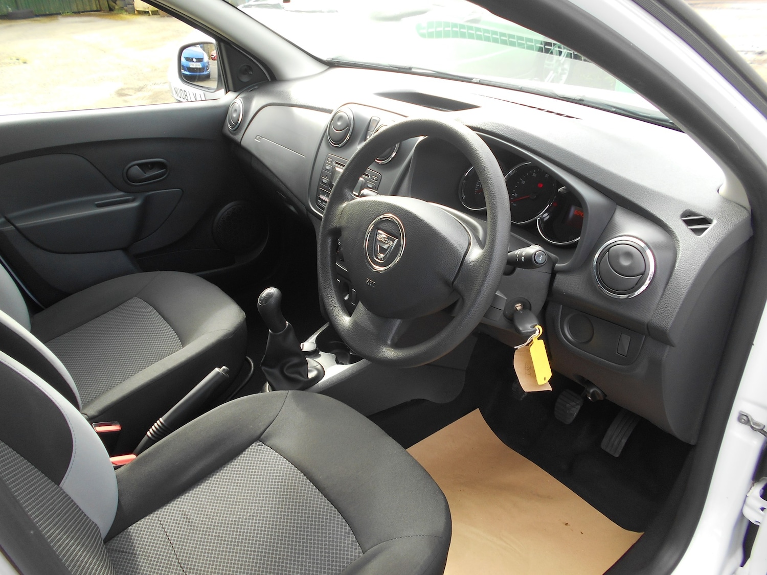 Used Dacia Sandero 2015 for sale - 78027240: Photo 14