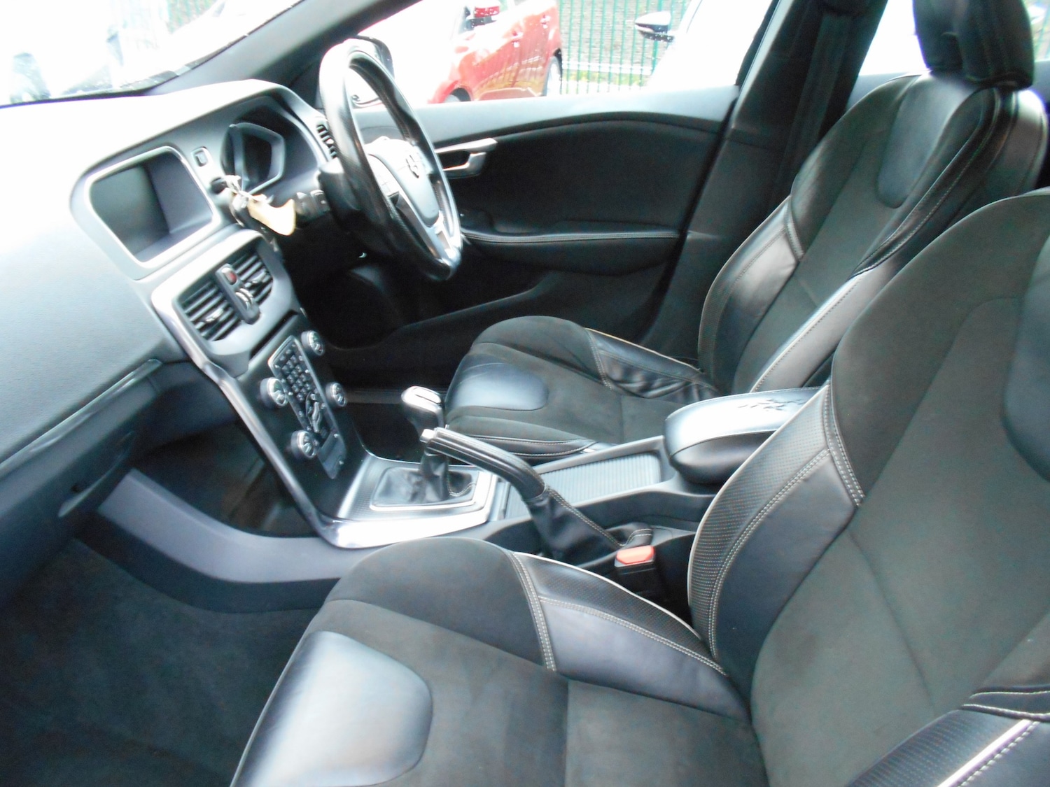 Used Volvo V40 2017 for sale - 76366746: Photo 10