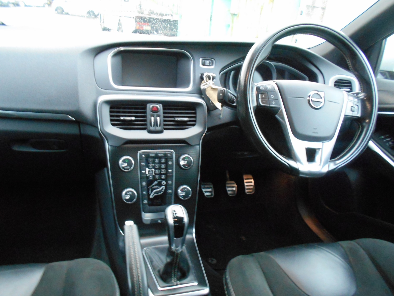 Used Volvo V40 2017 for sale - 76366746: Photo 12