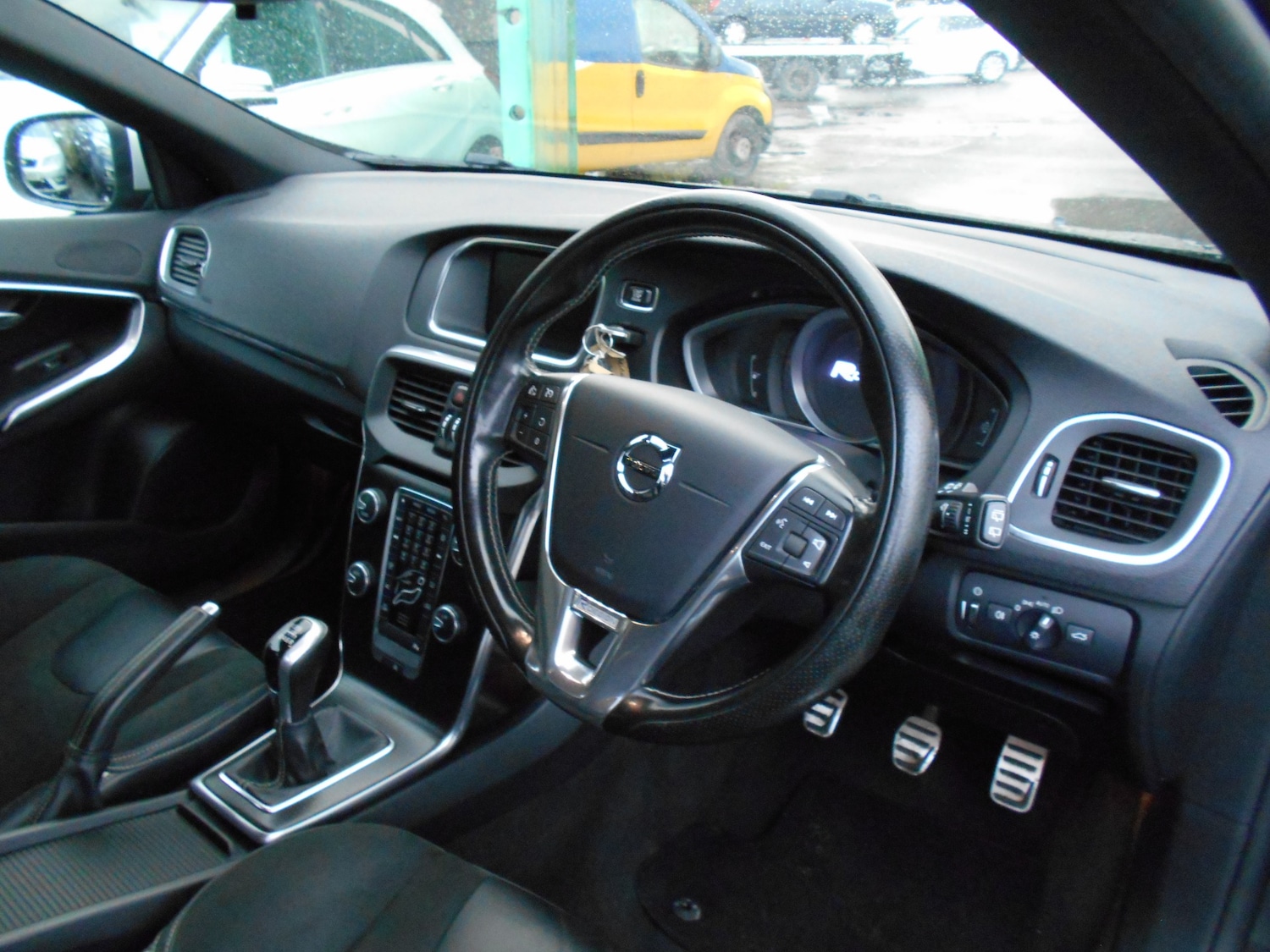 Used Volvo V40 2017 for sale - 76366746: Photo 14