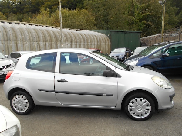 Used Renault Clio 2008 for sale - 76219272: Photo 8