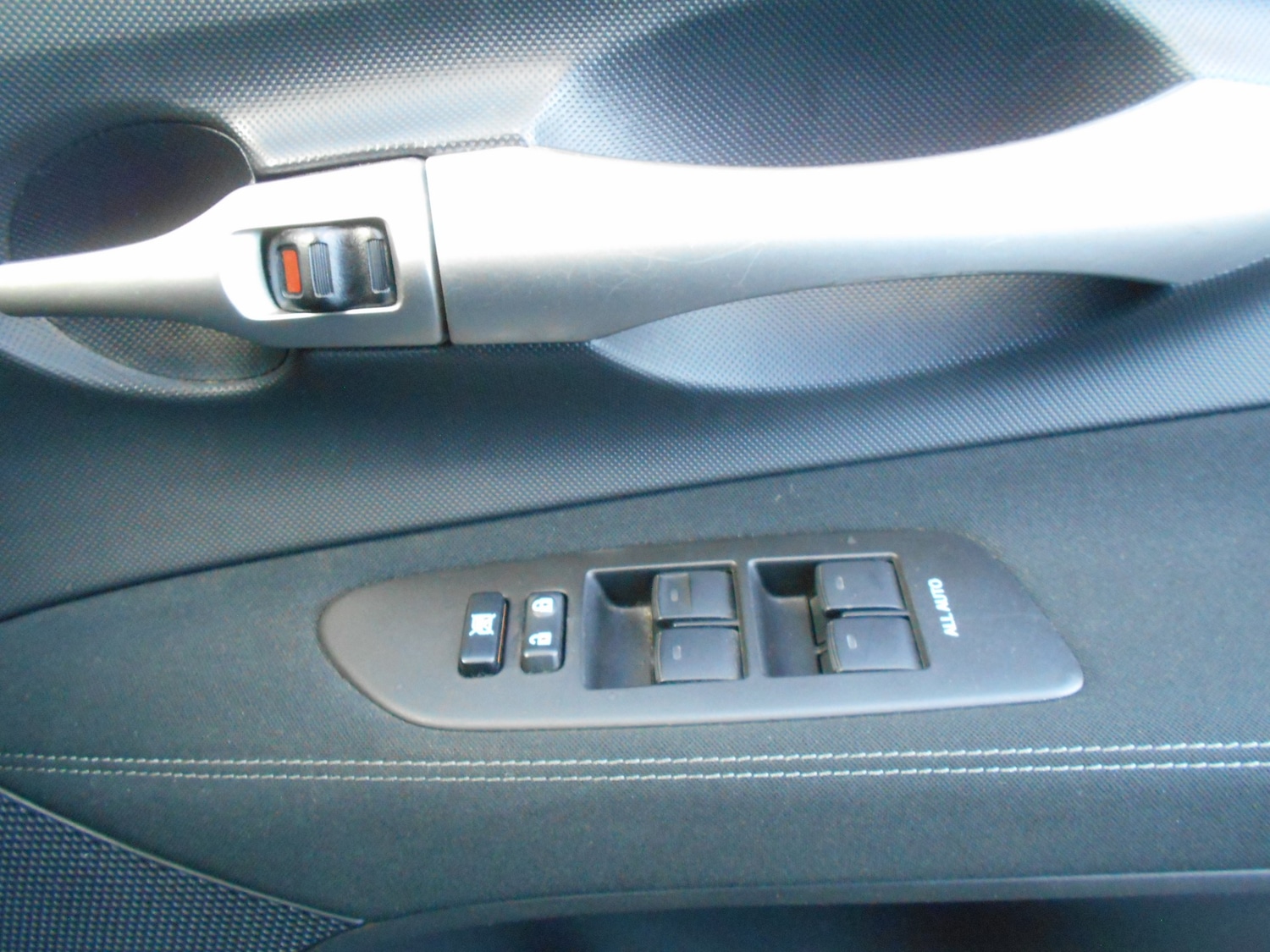 Used Toyota Auris 2012 for sale - 76877476: Photo 15