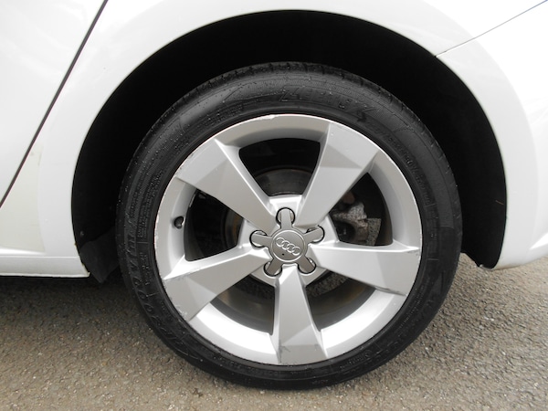 Used Audi A1 2015 for sale - 76232420: Photo 16