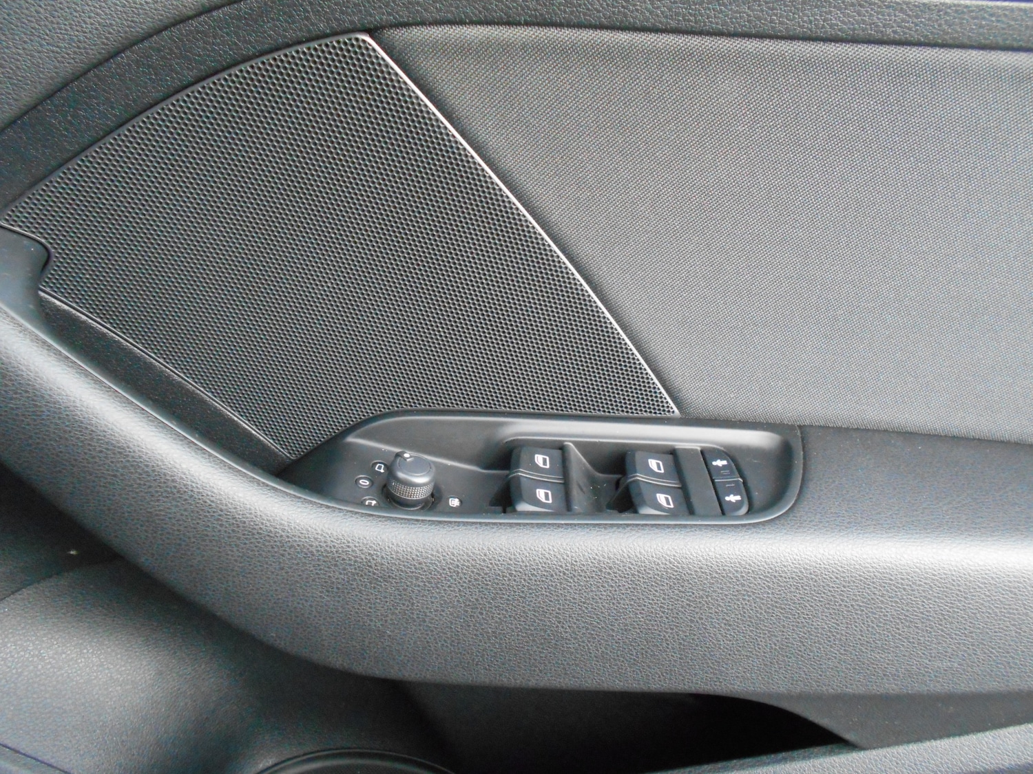 Used Audi A3 2015 for sale - 77378014: Photo 15