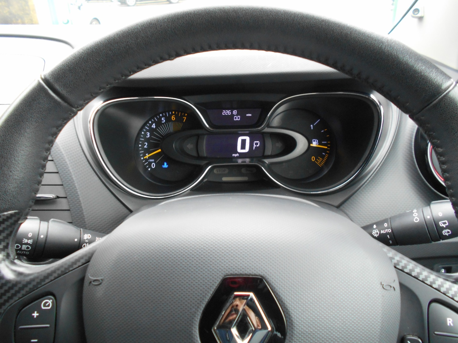 Used Renault Captur 2015 for sale - 77023483: Photo 17