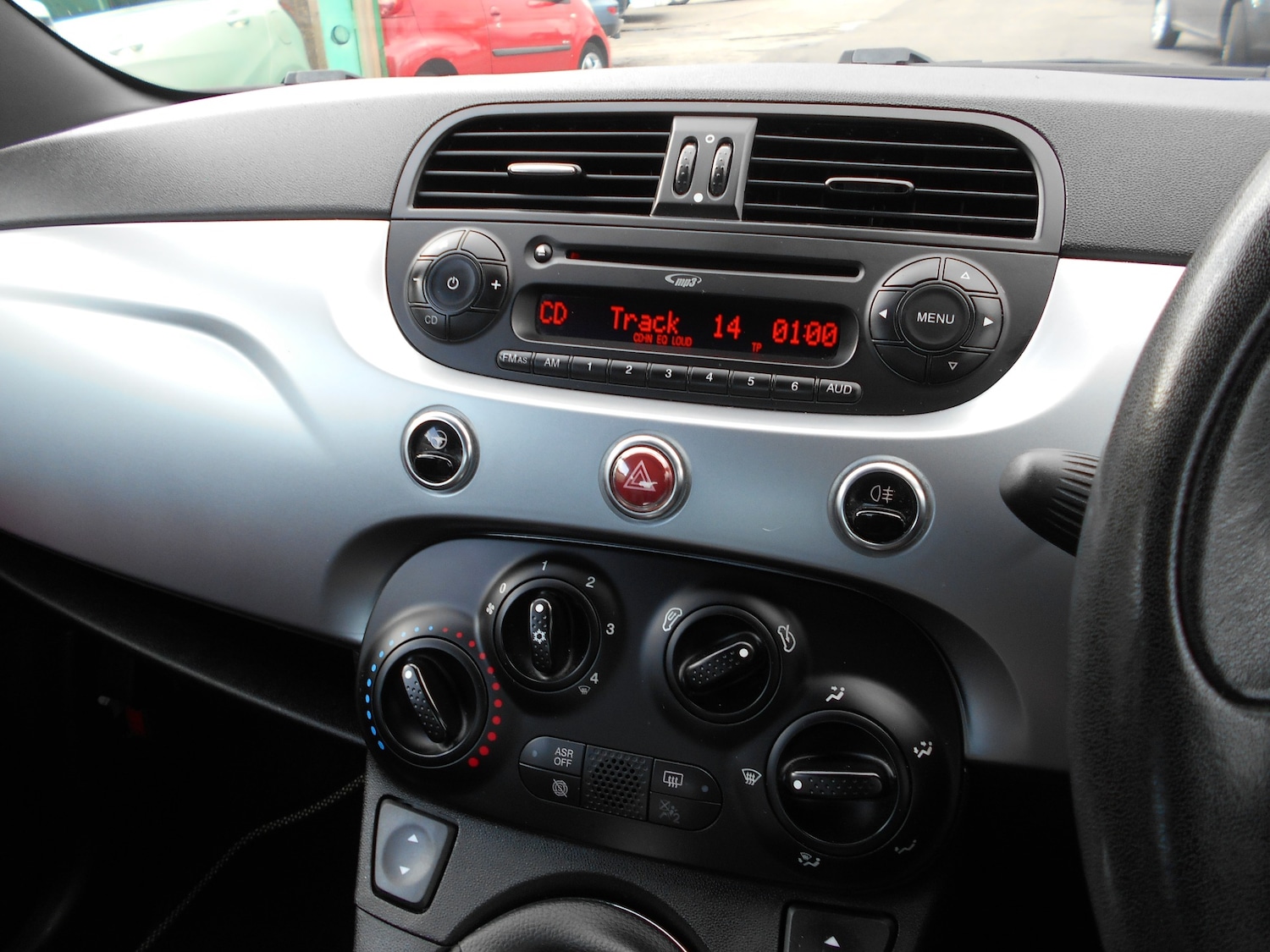 Used Fiat 500 2015 for sale - 76392406: Photo 10