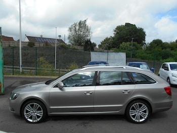 Used Skoda Superb 2015 for sale - 78802870: Photo
