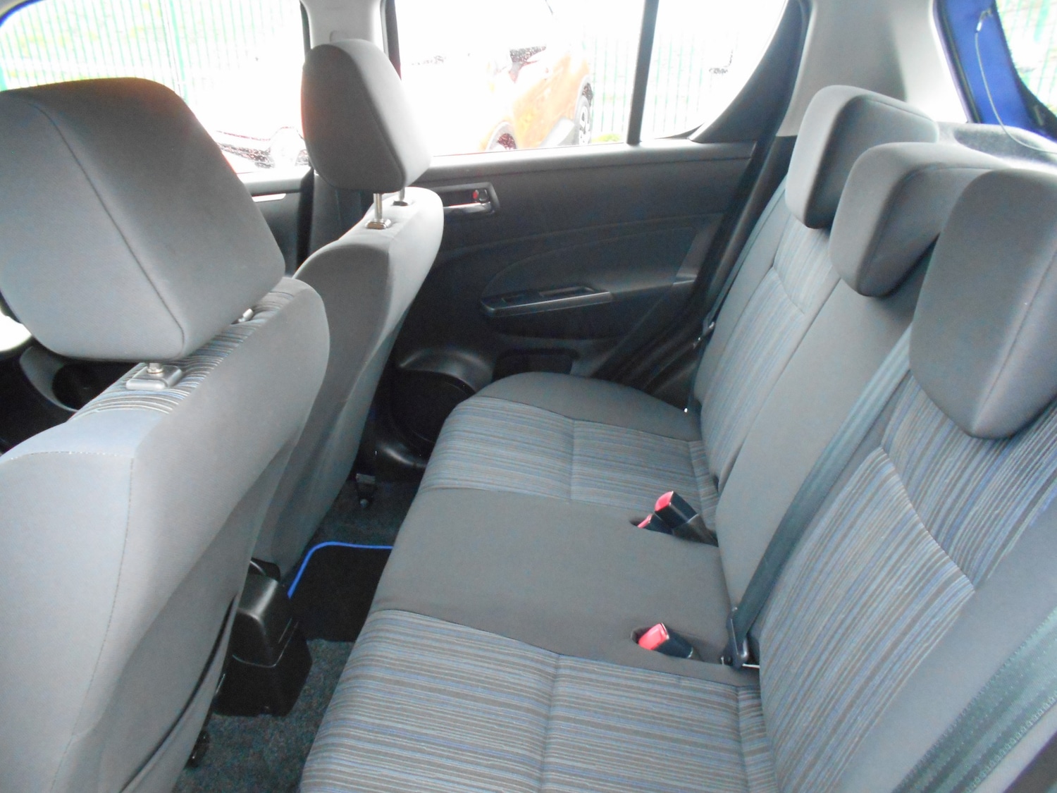 Used Suzuki Swift 2015 for sale - 77845748: Photo 12