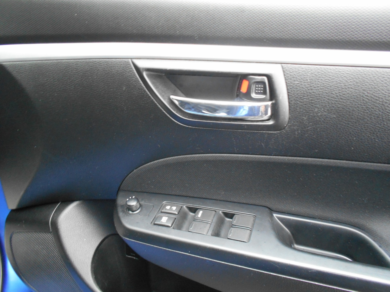 Used Suzuki Swift 2015 for sale - 77845748: Photo 14