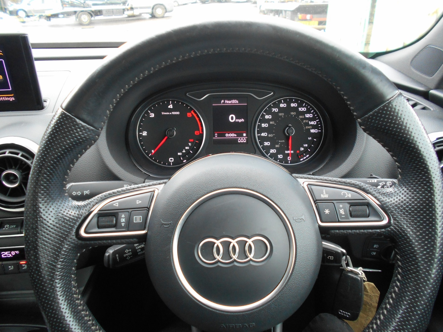 Used Audi A3 2014 for sale - 77649982: Photo 9