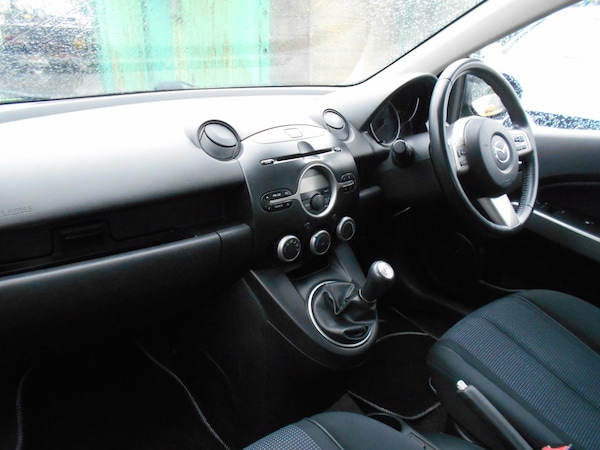 Used Mazda Mazda2 2010 for sale - 75700018: Photo 12