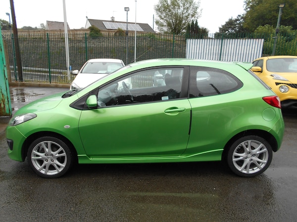 Used Mazda Mazda2 2010 for sale - 75700018: Photo 4