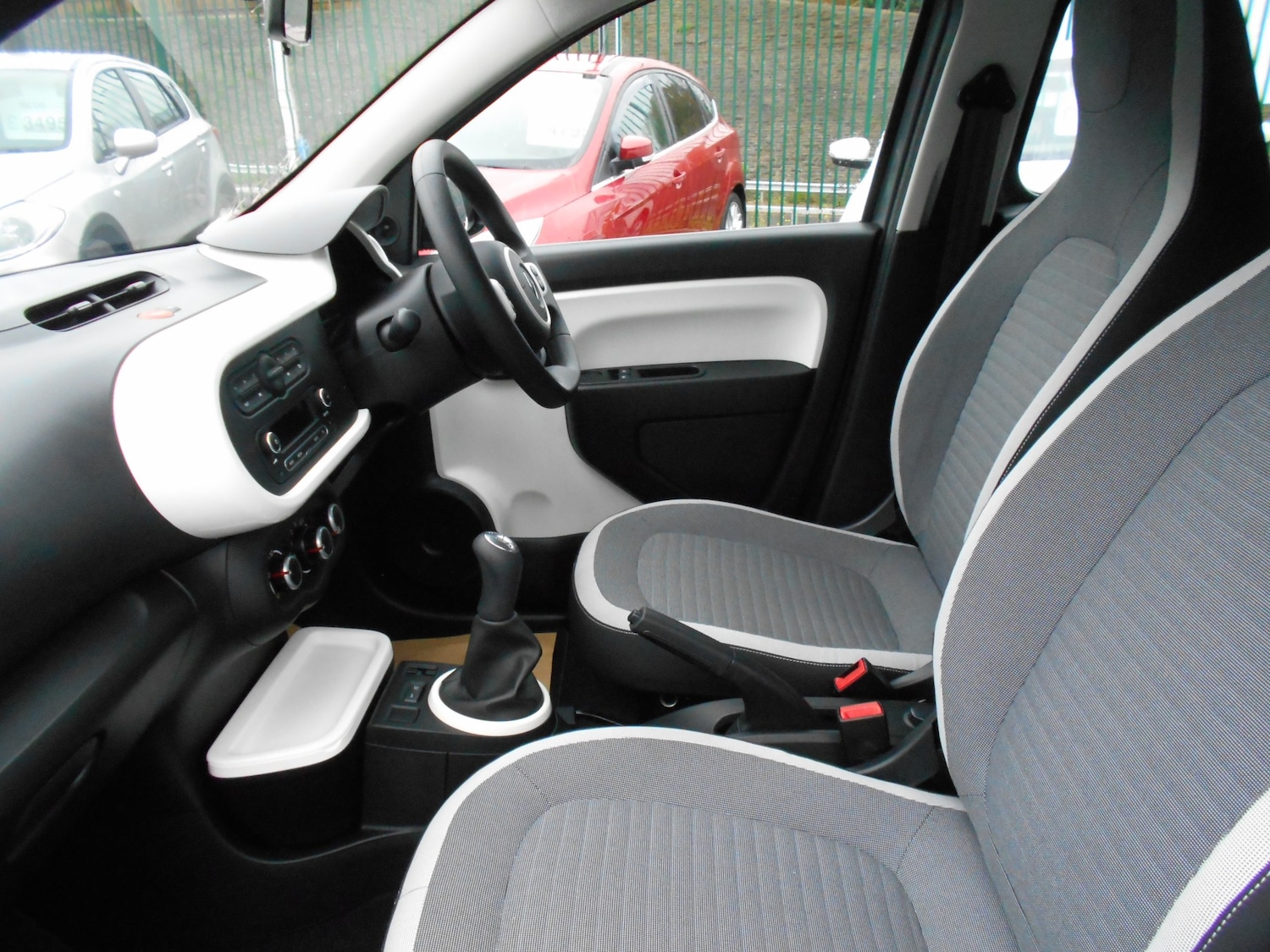 Used Renault Twingo 2017 for sale - 76462183: Photo 11