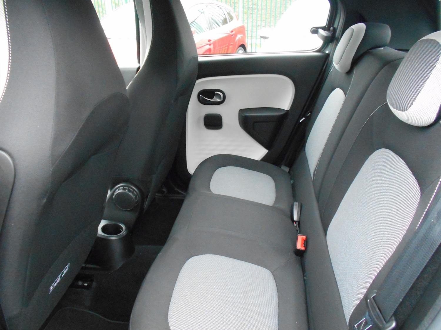 Used Renault Twingo 2017 for sale - 76462183: Photo 12