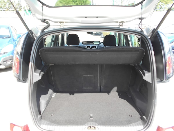 Used Citroen C3 Picasso 2013 for sale - 74829880: Photo 14