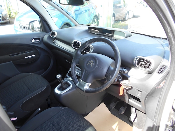 Used Citroen C3 Picasso 2013 for sale - 74829880: Photo 9