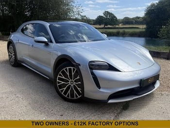 Used Porsche Taycan 2021 for sale - 79771850: Photo