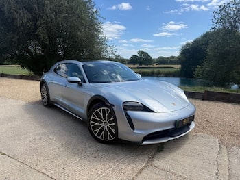 Used Porsche Taycan 2021 for sale - 79771850: Photo