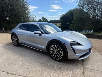Used Porsche Taycan 2021 for sale - 79771850: Photo