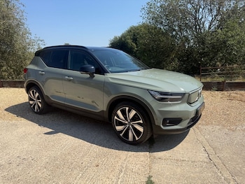Used Volvo XC40 2021 for sale - 79370981: Photo