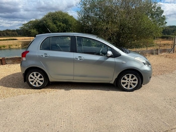 Used Toyota Yaris 2009 for sale - 79562790: Photo