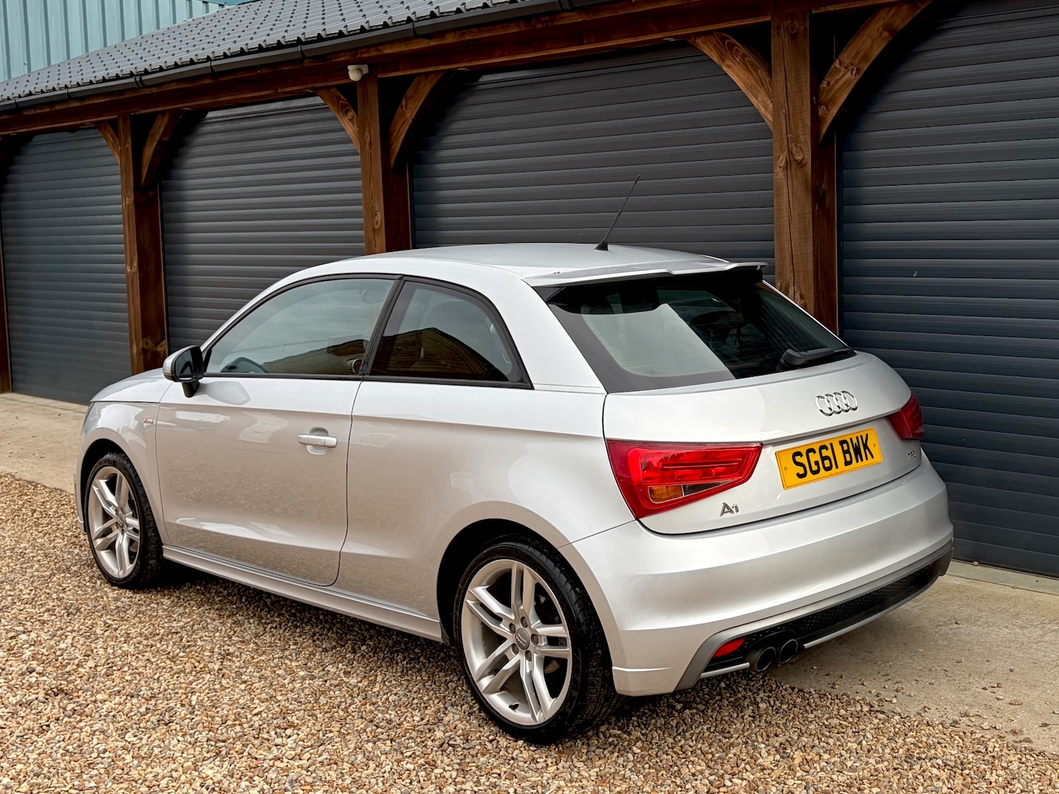 Used Audi A1 2011 for sale - 77735895: Photo 4