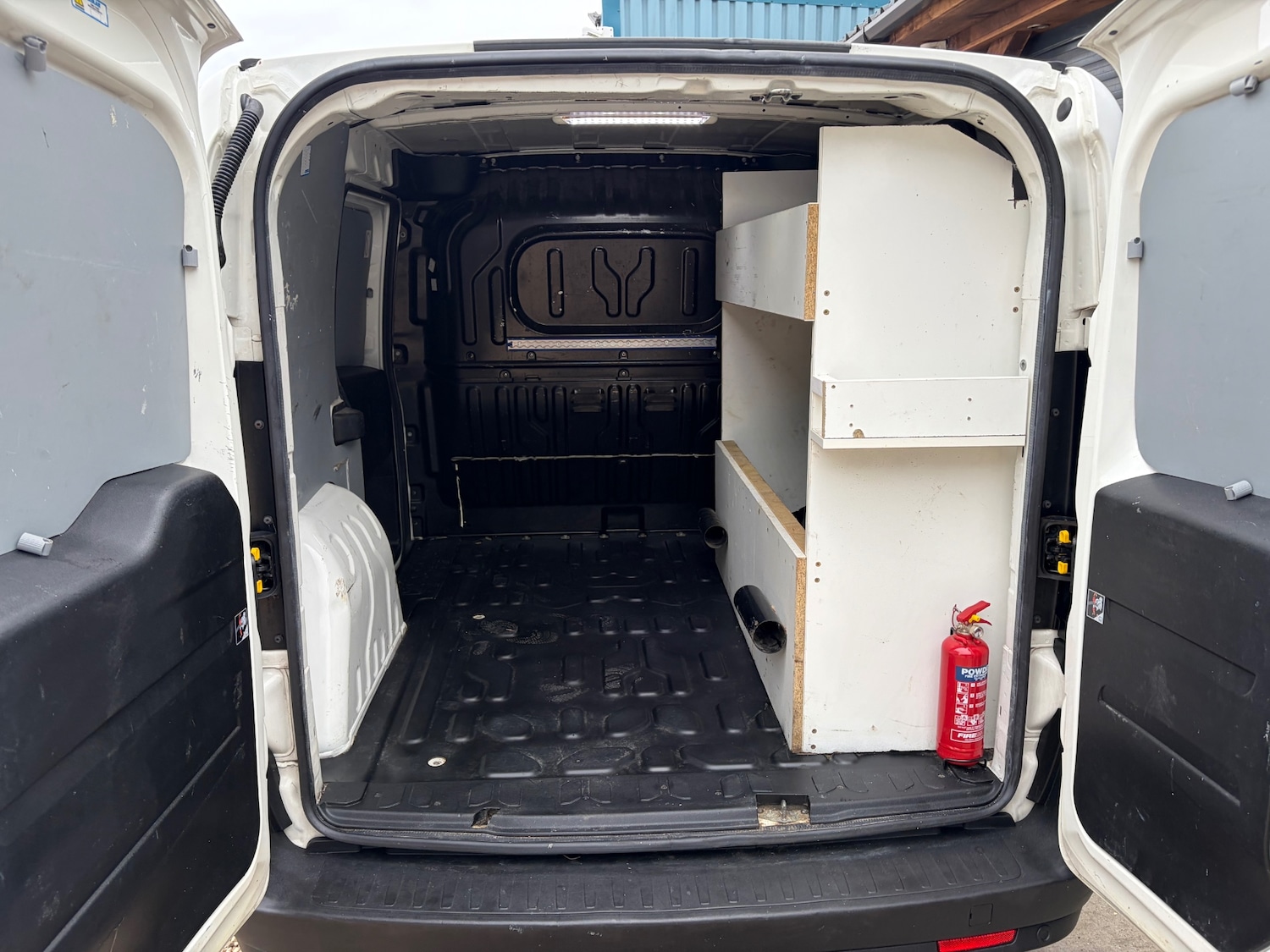 Used Vauxhall Combo 2016 for sale - 77681594: Photo 11