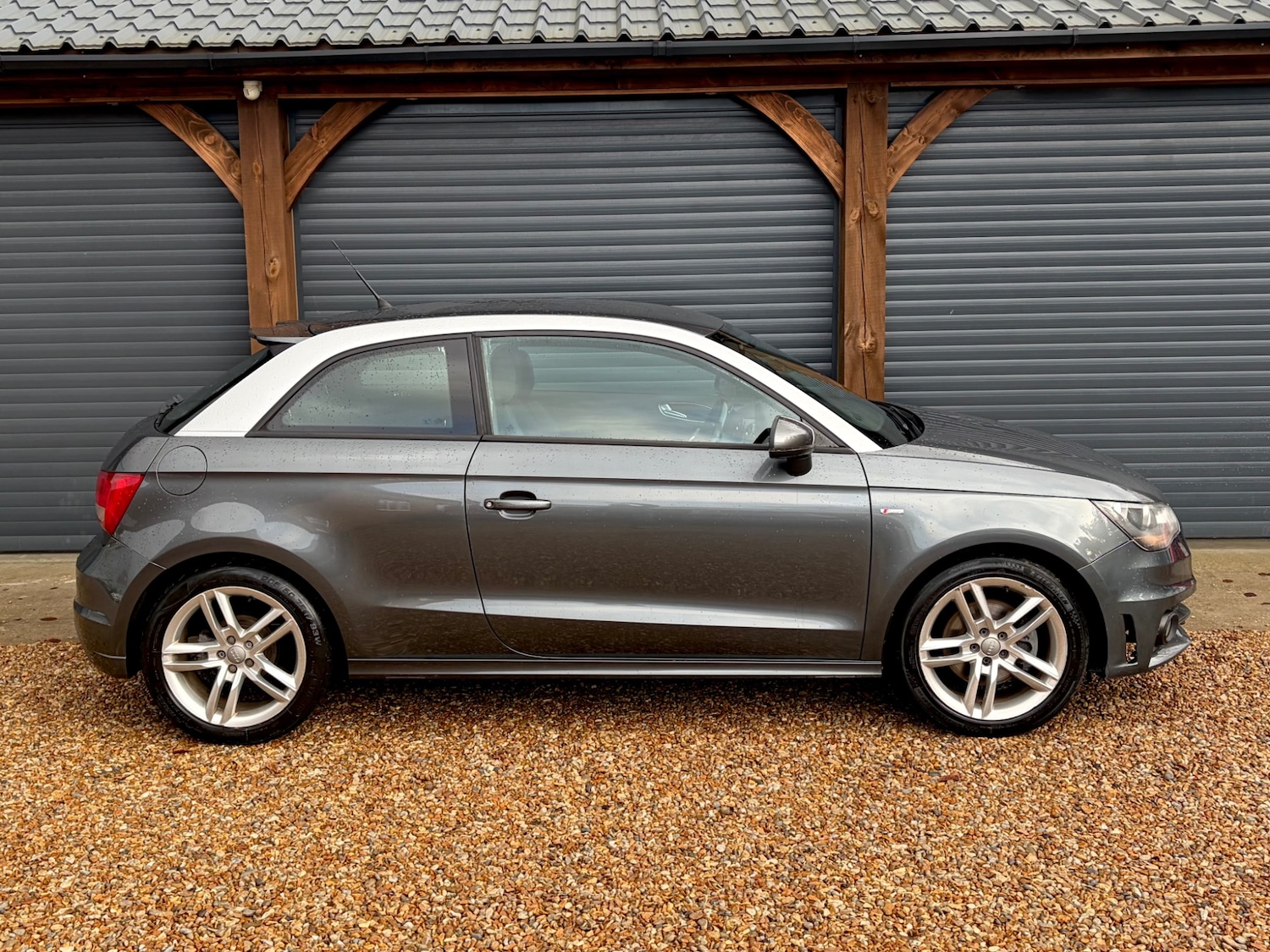 Used Audi A1 2011 for sale - 77234595: Photo 3