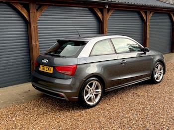Used Audi A1 2011 for sale - 77234595: Photo