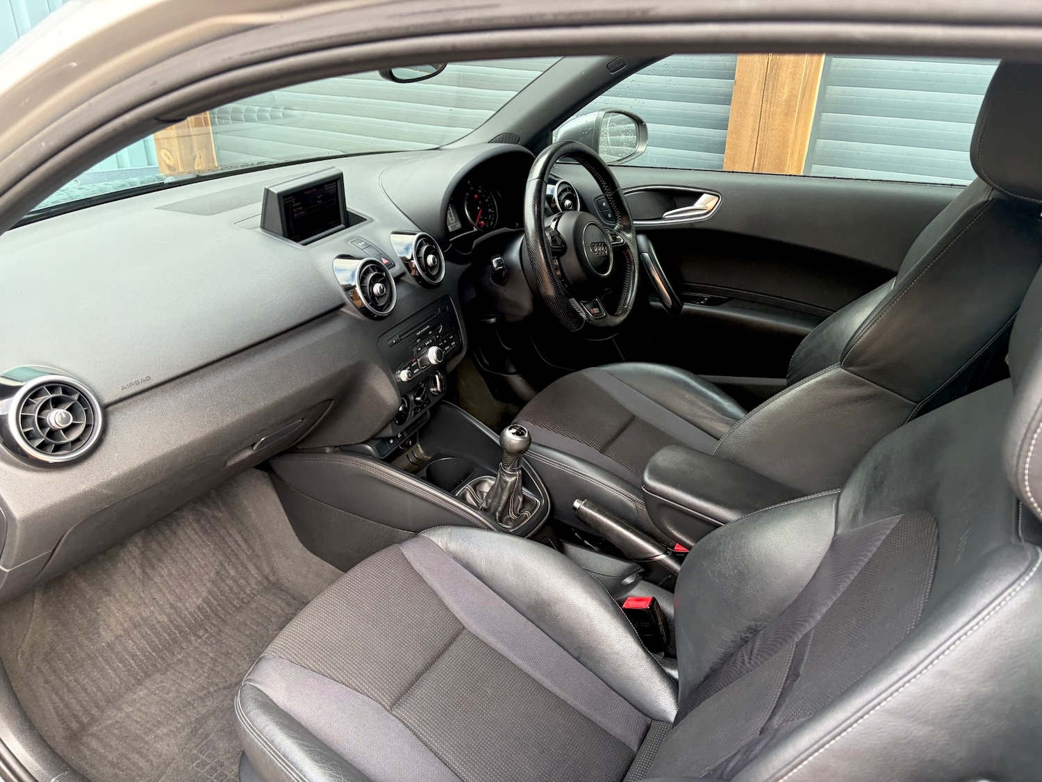 Used Audi A1 2011 for sale - 77234595: Photo 6