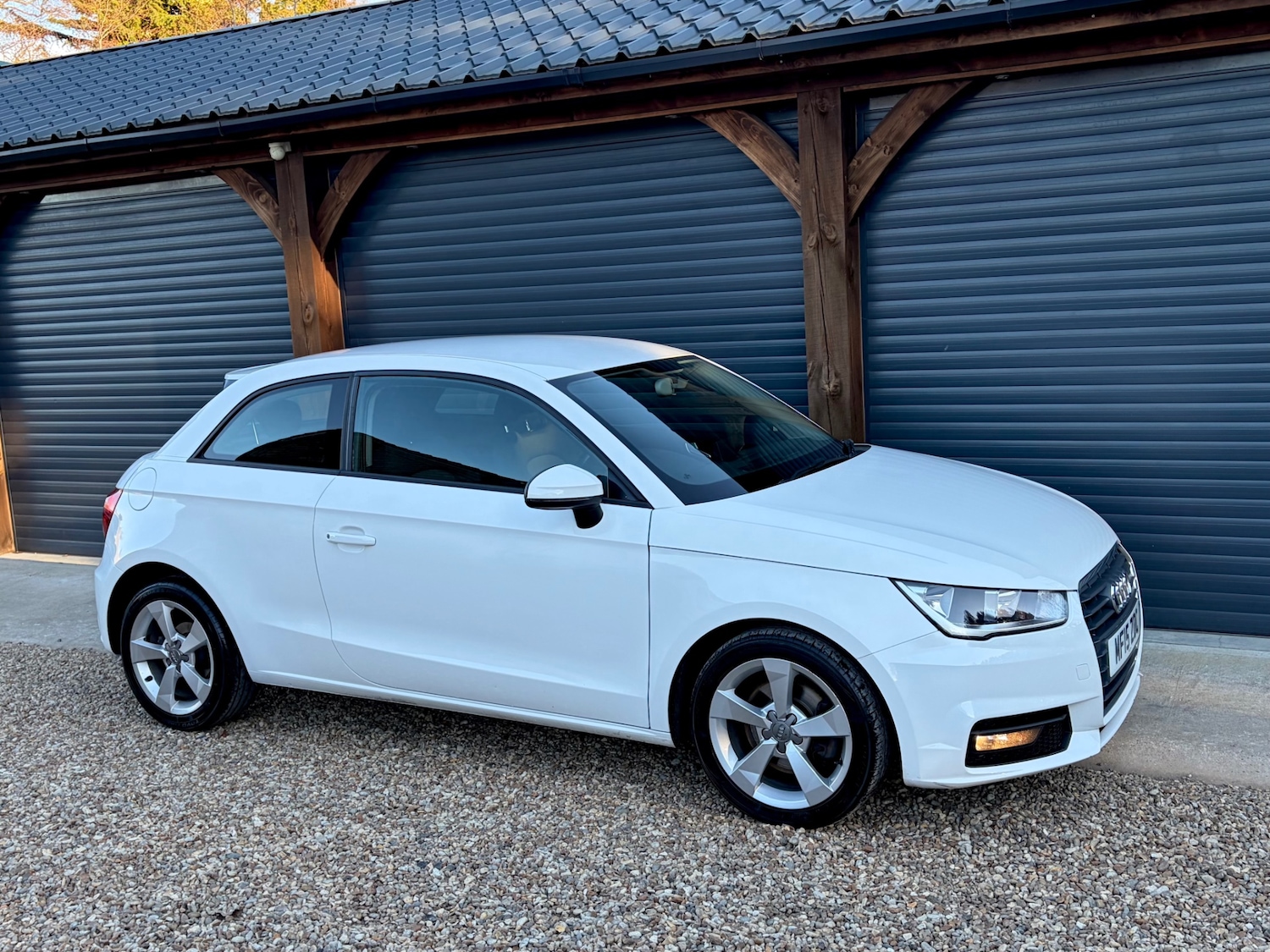 Used Audi A1 2015 for sale - 77094517: Photo 2