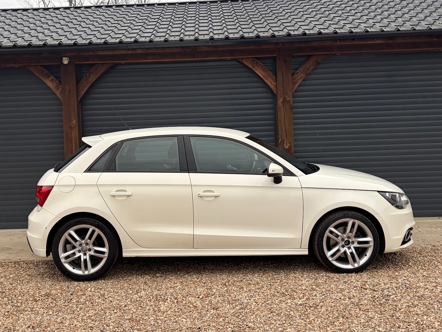 Used Audi A1 2012 for sale - 77681584: Photo 2