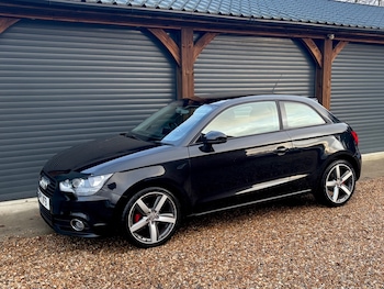 Used Audi A1 2011 for sale - 77381212: Photo
