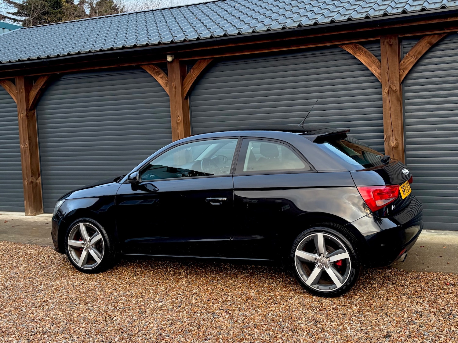 Used Audi A1 2011 for sale - 77381212: Photo 4