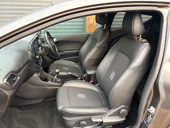 Used Ford Fiesta 2018 for sale - 77055684: Photo