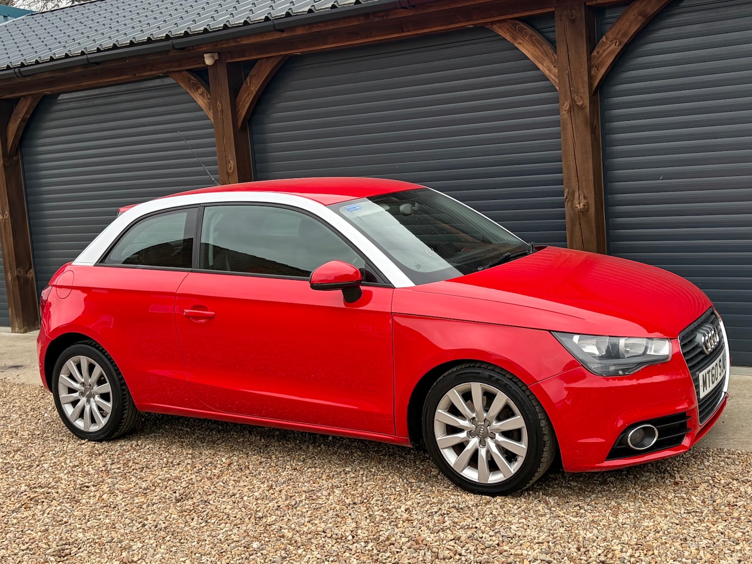 Used Audi A1 2010 for sale - 78084972: Photo 2